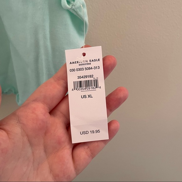 American Eagle Cropped Ruffled Tank Top - Picture 3 of 7